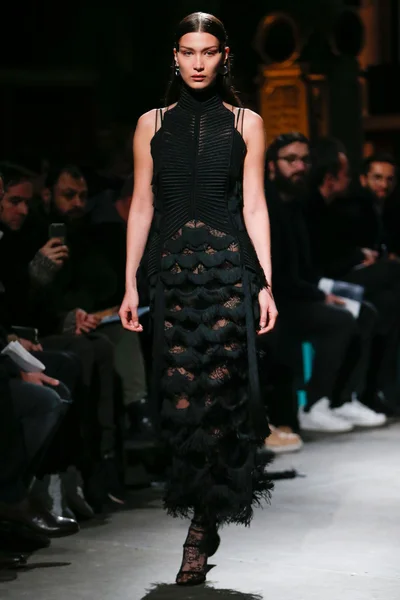 Look 70